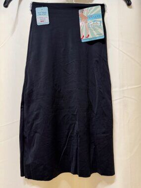 Spanx Love Your Assets Slip Skirt - Black